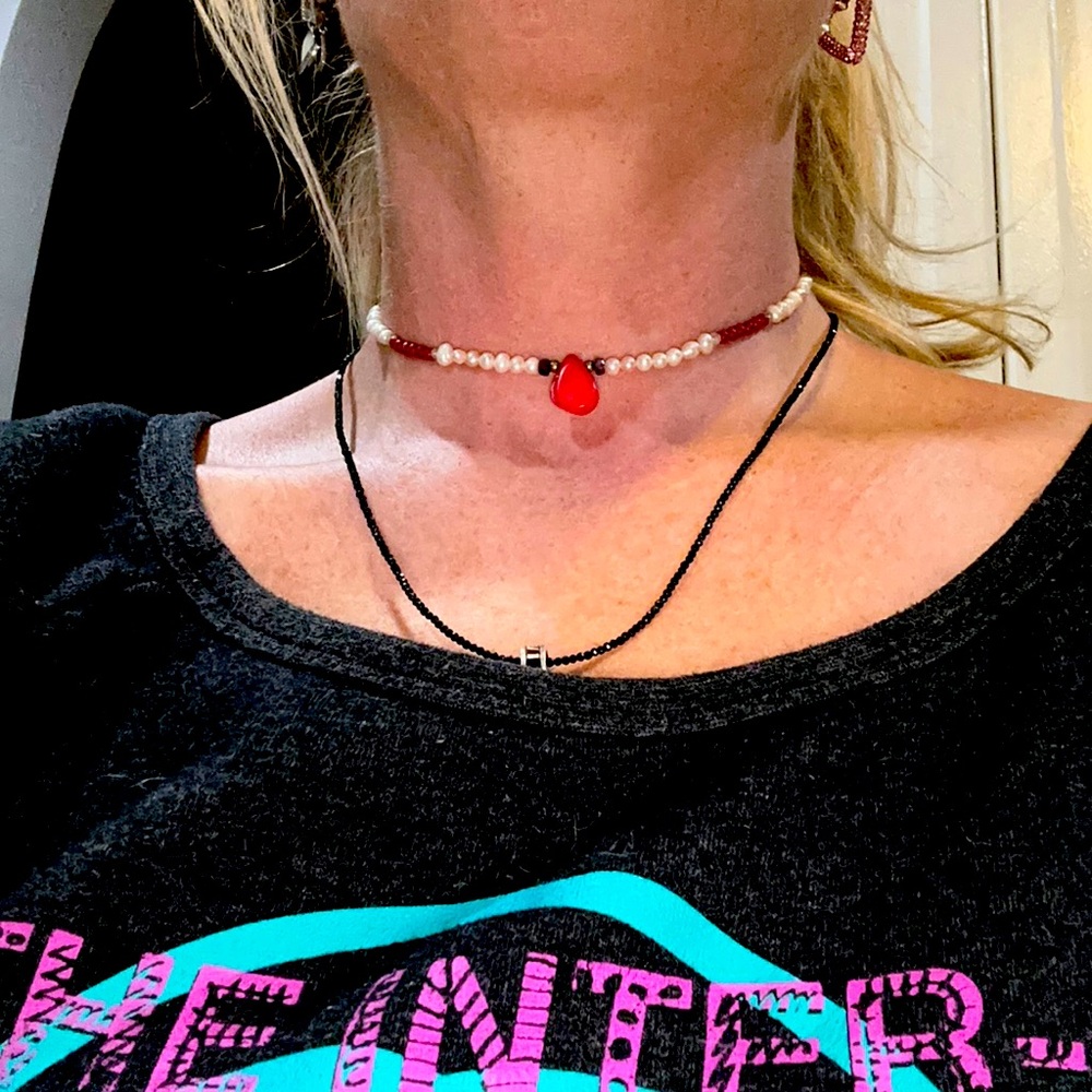 AAA quality real corals and real pearl choker. AAA quality uncut real saphires